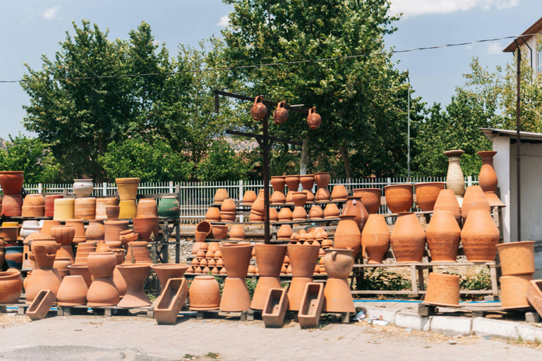 The ultimate guide of tunisian handmade pottery and ceramics